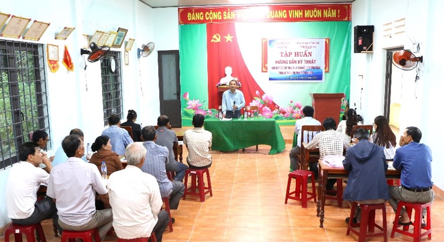 Tập huấn kỹ thuật nuôi các đối tượng thủy sản nước lợ thích ứng biến đổi khí hậu